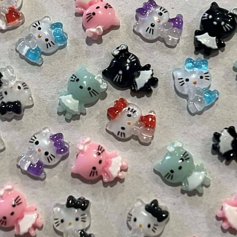 Hello Kitty Charms